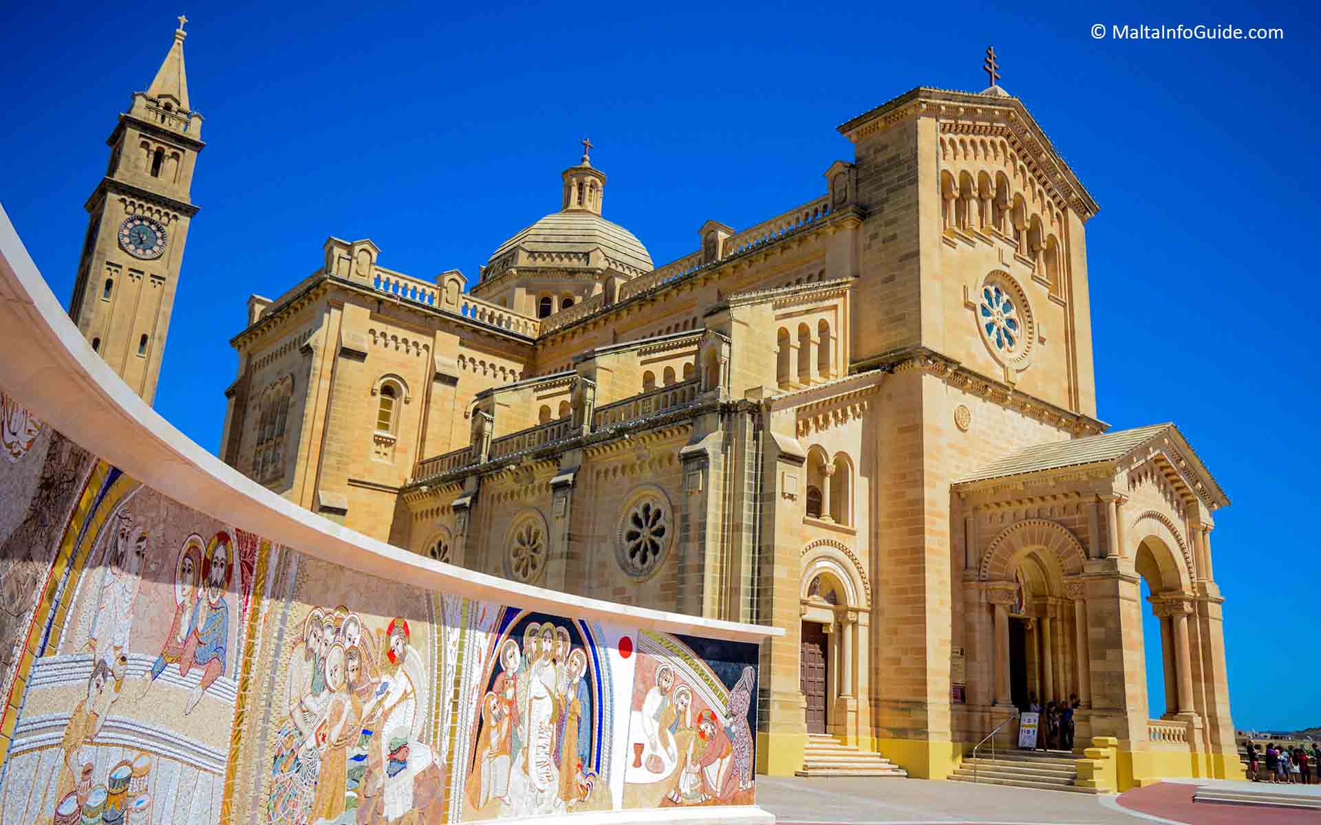 Ta'Pinu santuário da igreja no Gharb Gozo dedicado à bem-aventurada Virgem de Ta'Pinu